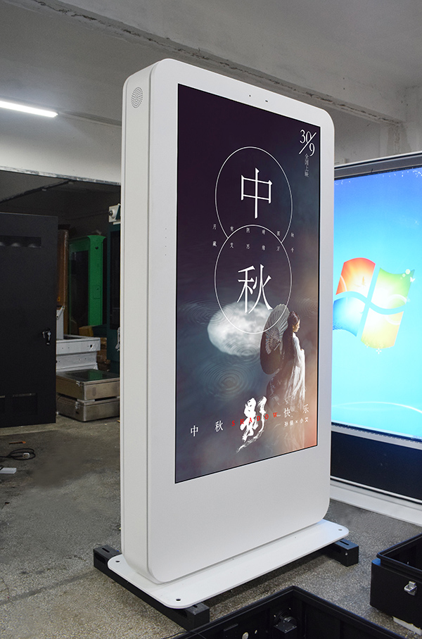 LCD Advertising Machine Routine Maintenance Methods